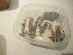 招牌白雪黑糯米冰粉-甜心闲生传统手工冰粉(太古里店)
