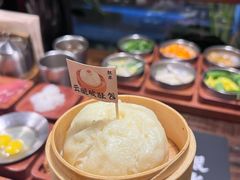 -银米·云南传统过桥米线(双廊黑金冠店)