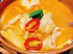 版纳野果酸汤鱼-云海肴云南菜(花园城店)