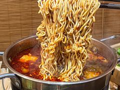 -独食火锅·半米屋台(直营总店)
