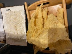炸腐竹-牛人日志·鲜牛肉骨汤火锅(万科里瑧店)