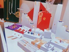 -LADY FAFA(巨鹿路陕西南路路口店)