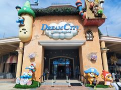 -蓝精灵乐园·世茂精灵之城主题乐园