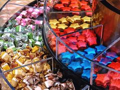 -Laderach 莱德拉(上海环贸iapm店)