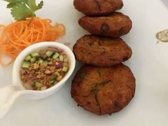 -Thai Pothong Restaurant