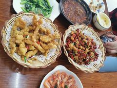 -胡子饮食店