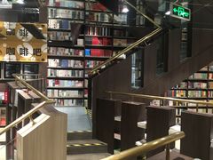 -钟书阁(群光广场店)