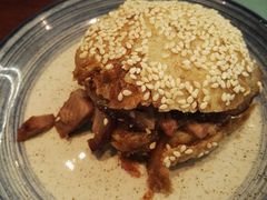 烧饼夹肉-四季小馆·地道北京小吃(广百店)