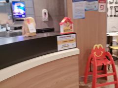 -麦当劳(宁波火车高铁站店)