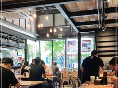 大堂-麻婆婆白家肥肠粉(海岸城店)