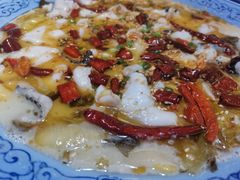 非常鲟常酸菜鱼-你鲟欢·香茅柠檬鱼(金沙店)