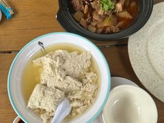 -土砂锅生态山庄·非遗砂锅雅鱼