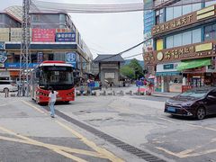 -麦当劳(龙洞店)