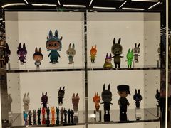 -泡泡玛特POPMART(侨福芳草地店)