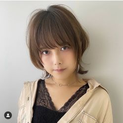 -变画·发型STUDIO