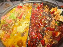 -鸣记脆皮烤鱼·海鲜烤鱼(三八广场店)