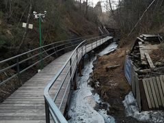 -峡谷浮石林景区