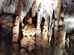 -波斯托伊纳溶洞