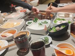 -海底捞火锅(让胡路万达店)