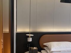 -柏曼酒店(合肥国购广场三里庵地铁店)