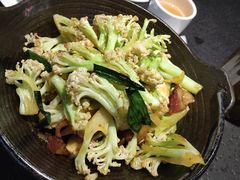 -万重锦·人文川菜馆(骡马市店)