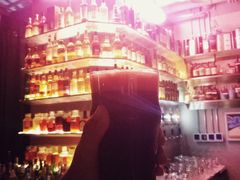 -TASTE ROOM Bar