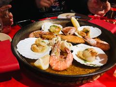 传统西班牙海鲜铁盘饭-BROWNSTONE布朗石西班牙餐厅(富城店)