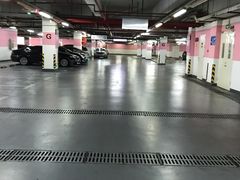 -久光百货-地下停车场