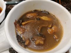 -菌海森林·非遗野生菌火锅(西山区滇池路摩根道店)