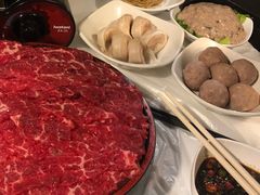-鲜入围煮花胶鸡海鲜火锅