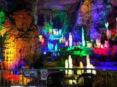 -泰安地下龙宫景区