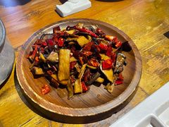 -隔壁老王·家常云南菜(花巷店)
