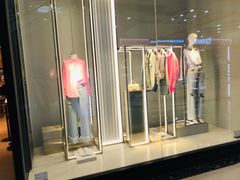 -ZARA(万达广场二七店)