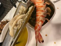 -鲜入围煮花胶鸡海鲜火锅