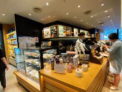 面包甜点陈列柜-星巴克臻选(华堂·新辰汇店)