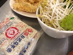 豆芽-胡须佬鸡煲四季火锅店(石厦西村直营店)