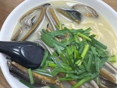 -三百碗宝应长鱼面(板仓街店)