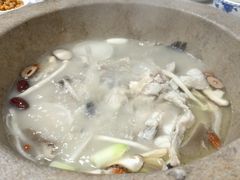 -抚仙湖石锅鱼菌园(明星鱼洞分店)