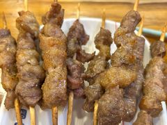 -哈尔滨小酒馆·鲜肉现穿自助烧烤(康新花园店)