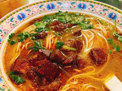 红烧牛肉面-金杨拉面王小吃面馆·牛三宝面·红烧牛肉粉