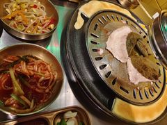 -釜山火炉·海鲜烤肉(紫藤路店)