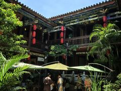 -香满楼.建水老宅院