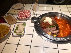 -贤合庄卤味火锅(勒泰中心店)