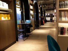 -光海书局(南京东路第一百货店)