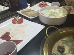 -怡品川宇火锅(宝立方店)