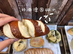 -啊噗吐呦现场烘焙(麦凯乐店)