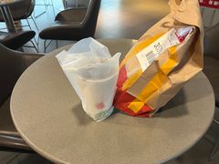 -麦当劳(深圳北站高铁店)