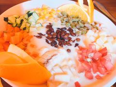 酸奶人参果八宝沙拉-玛吉阿米·餐吧
