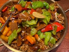 -老滇山寨•云南特色菜•地方菜•民族风情歌舞表演(金碧店)