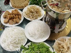 -天天向上素食餐厅(五台山店)